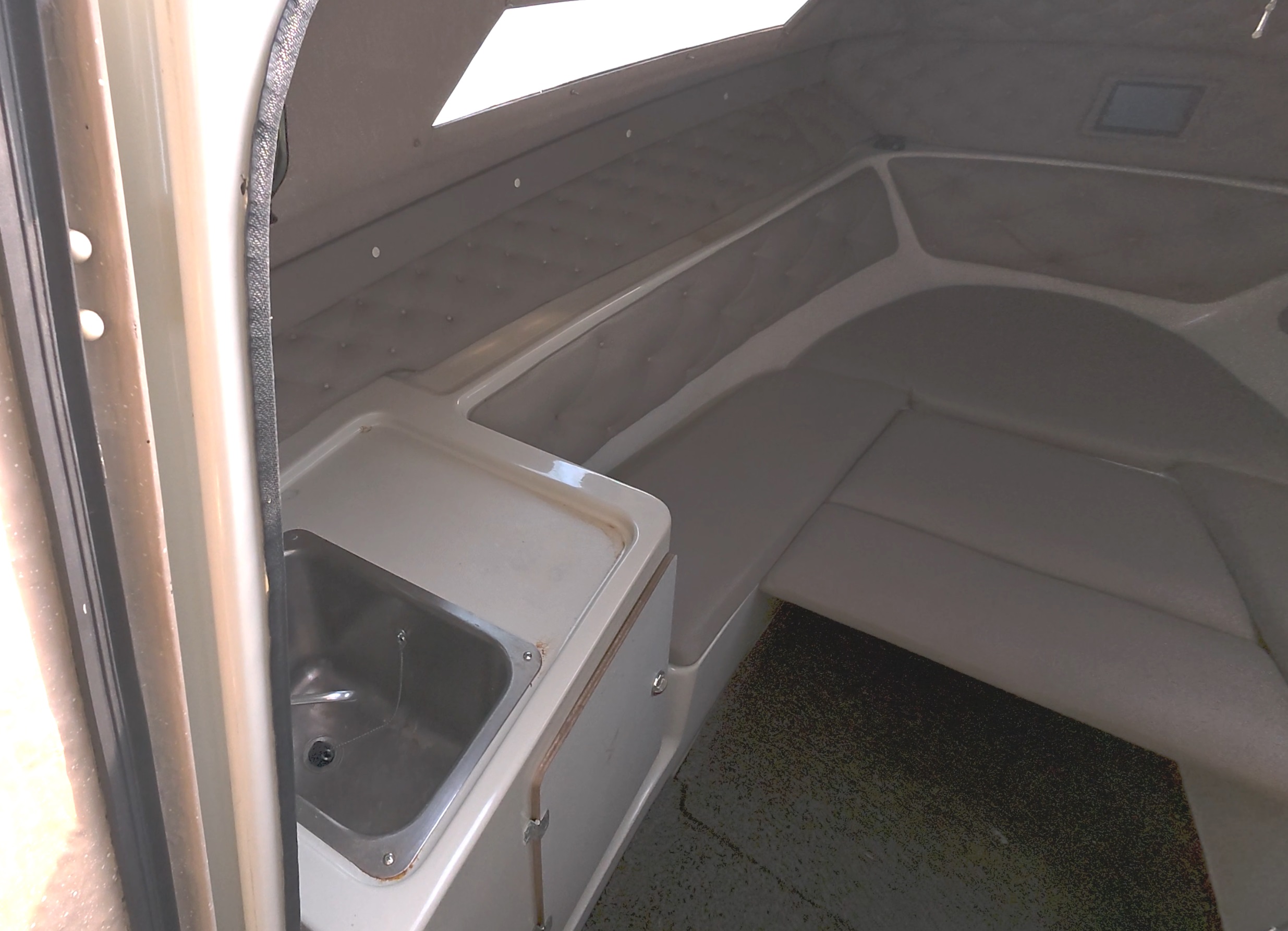 2.4톤 레저선 매매 이미지 5